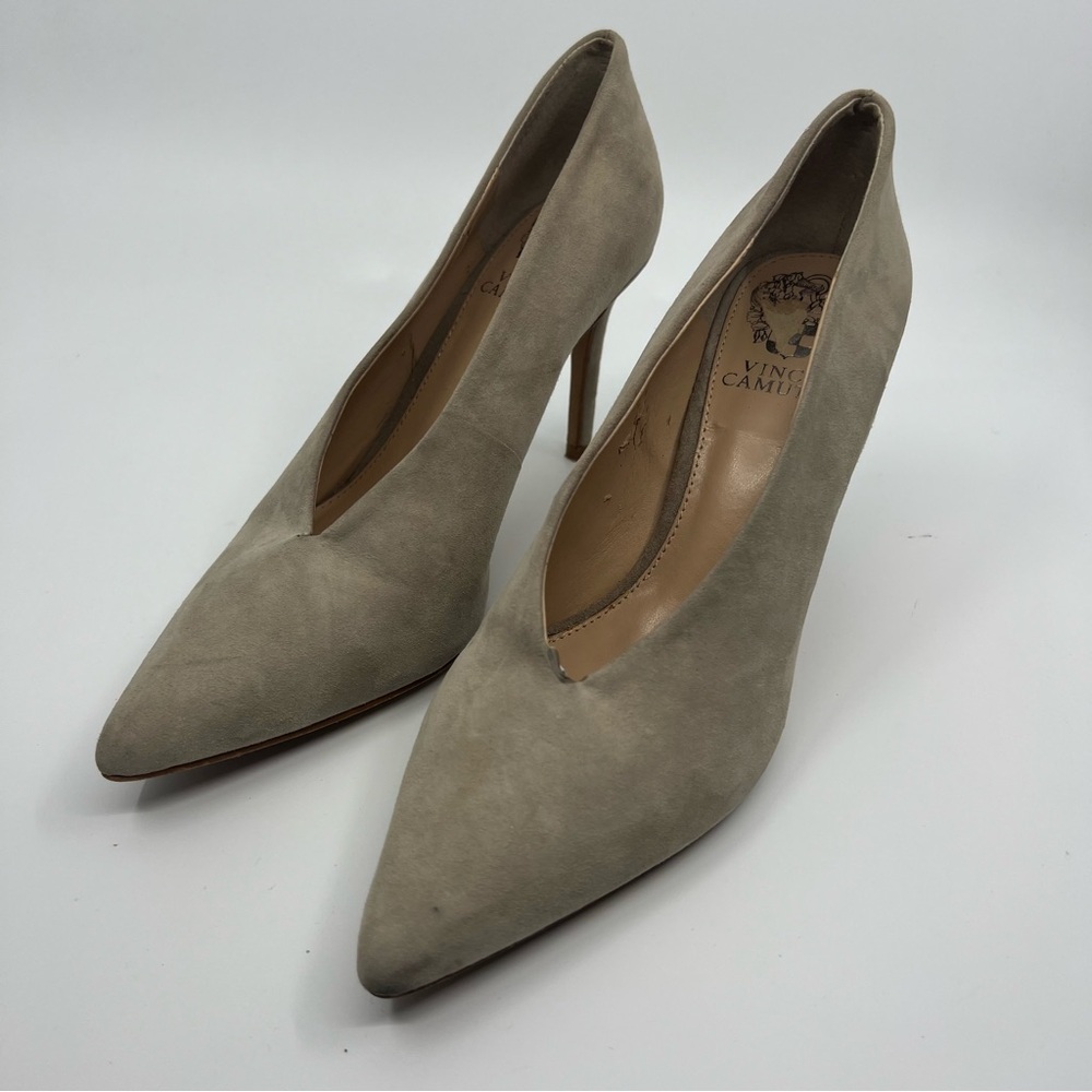 Vince Camuto Ankia Beige Suede pointy toe Stiletto High Heels cutout vamp 6